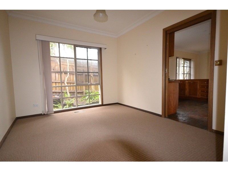 16 Great Oak Court, Mooroolbark VIC 3138