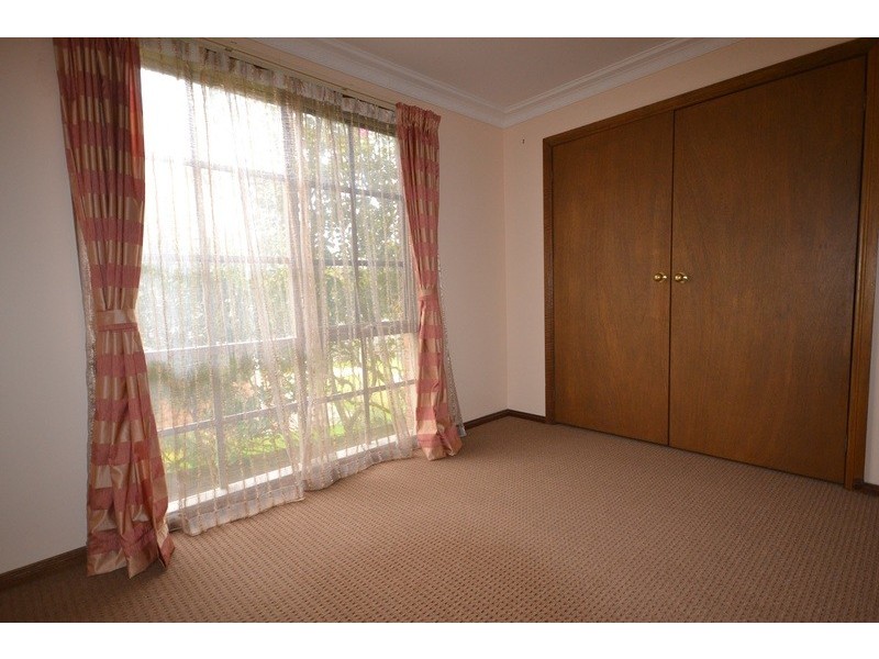 16 Great Oak Court, Mooroolbark VIC 3138