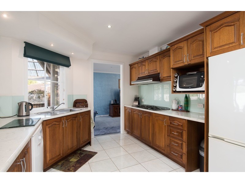 11 Derriman Court, Mooroolbark VIC 3138