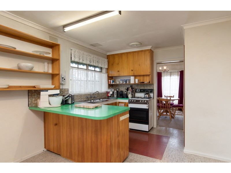 61 Mount View Parade, Croydon VIC 3136