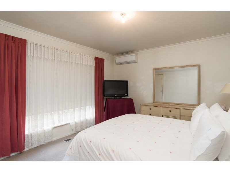 61 Mount View Parade, Croydon VIC 3136