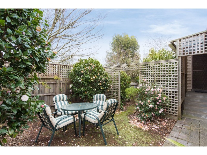 61 Mount View Parade, Croydon VIC 3136