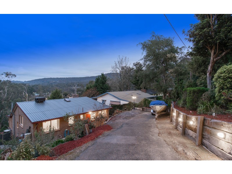 99 Charles Road, Lilydale VIC 3140