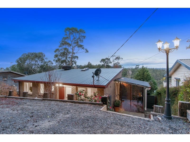99 Charles Road, Lilydale VIC 3140