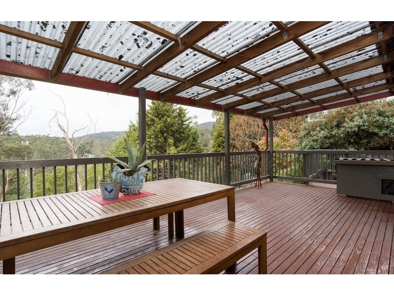 99 Charles Road, Lilydale VIC 3140