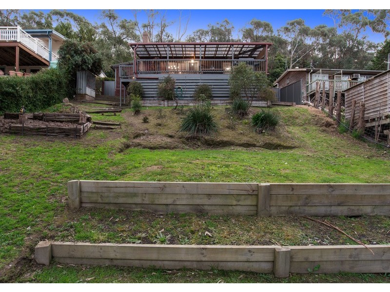 99 Charles Road, Lilydale VIC 3140