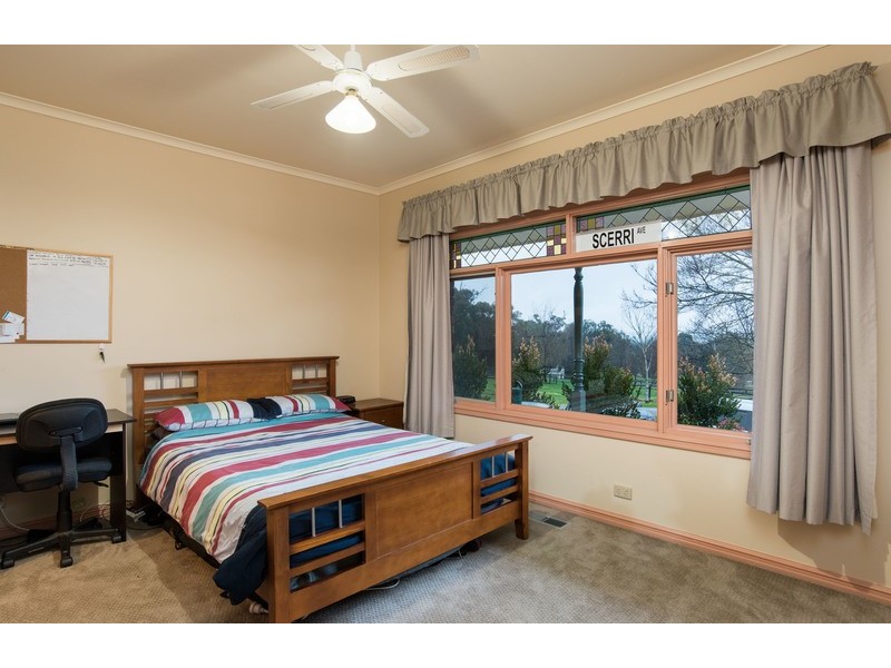 13 Glasgow Road, Kilsyth VIC 3137