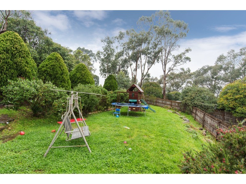 6 Avalon Street, Mooroolbark VIC 3138