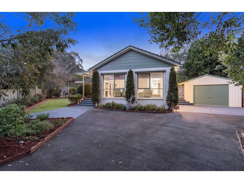 28 Belvedere Drive, Montrose VIC 3765