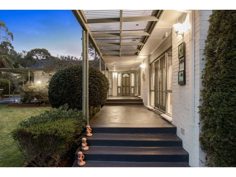 28 Belvedere Drive, Montrose VIC 3765