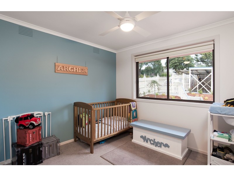 10 Rachael Drive, Mooroolbark VIC 3138