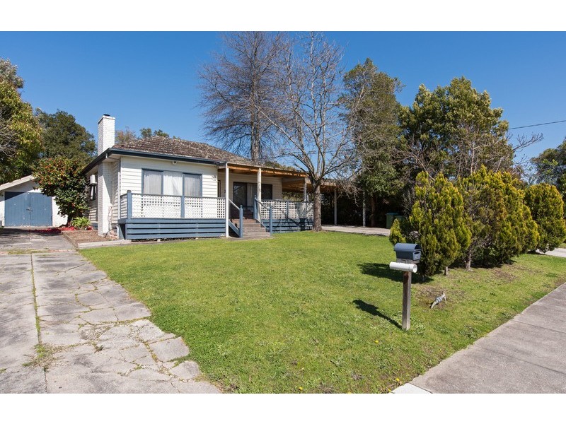 38 Leigh Road, Croydon VIC 3136