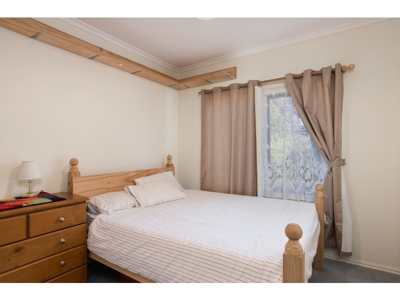 38 Leigh Road, Croydon VIC 3136