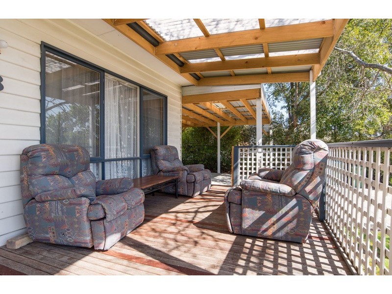 38 Leigh Road, Croydon VIC 3136