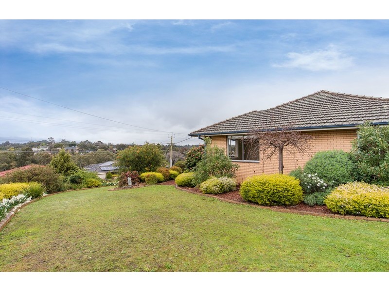 57-59 Winyard Drive, Mooroolbark VIC 3138