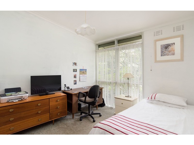 1/32 Sherlock Road, Croydon VIC 3136