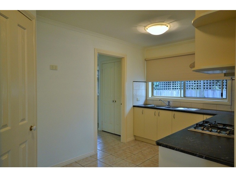20a Dryden Concourse, Mooroolbark VIC 3138