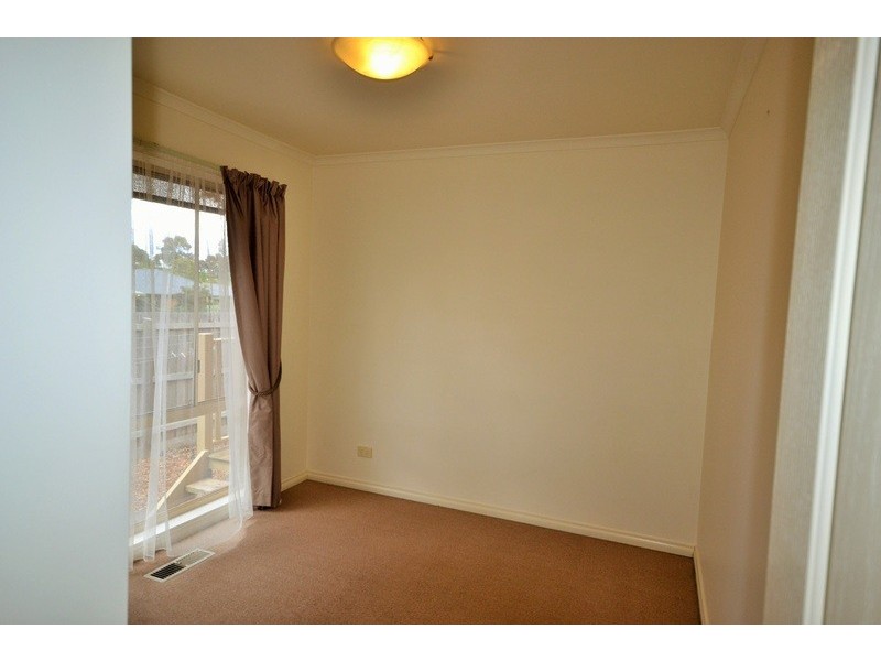 20a Dryden Concourse, Mooroolbark VIC 3138