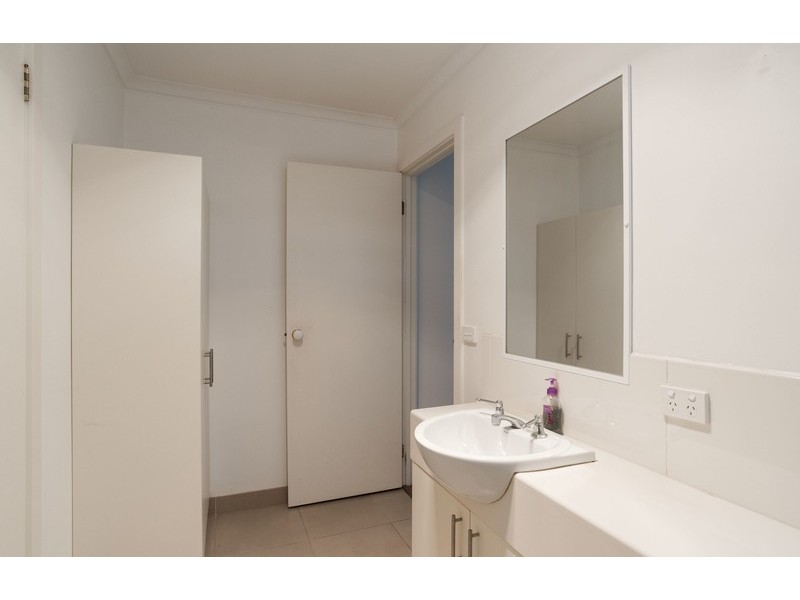 2/23 Sheldon Avenue, Mooroolbark VIC 3138