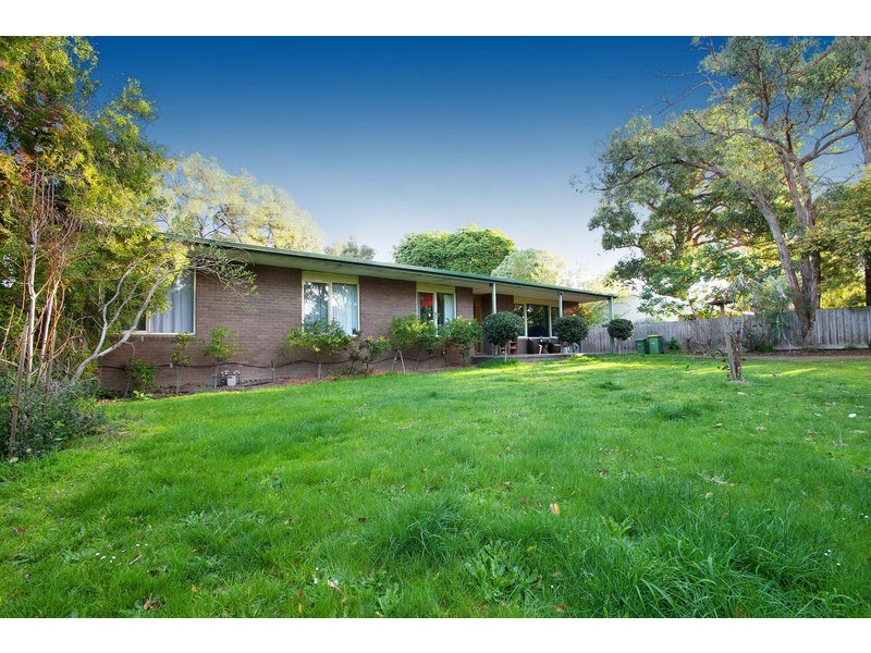 42 Fernhill Road, Mount Evelyn VIC 3796