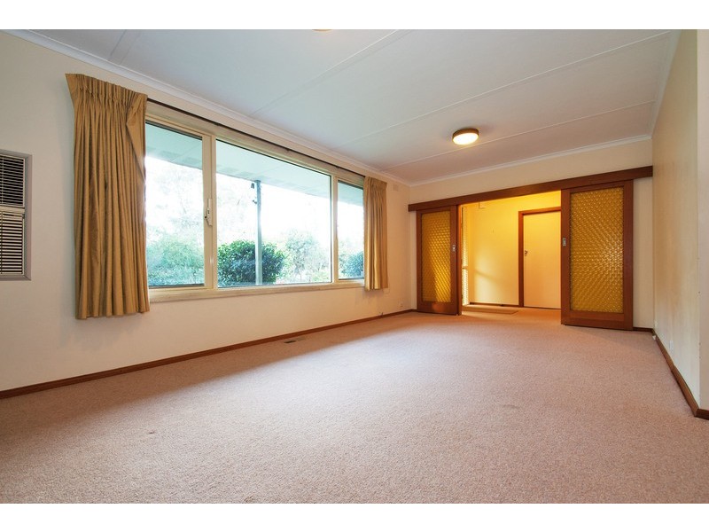 42 Fernhill Road, Mount Evelyn VIC 3796