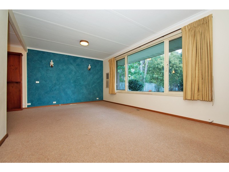 42 Fernhill Road, Mount Evelyn VIC 3796