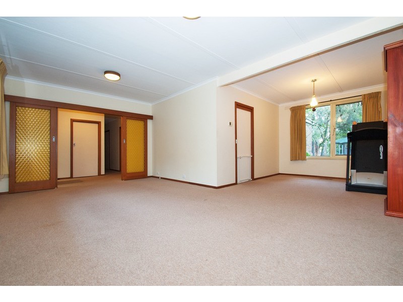 42 Fernhill Road, Mount Evelyn VIC 3796