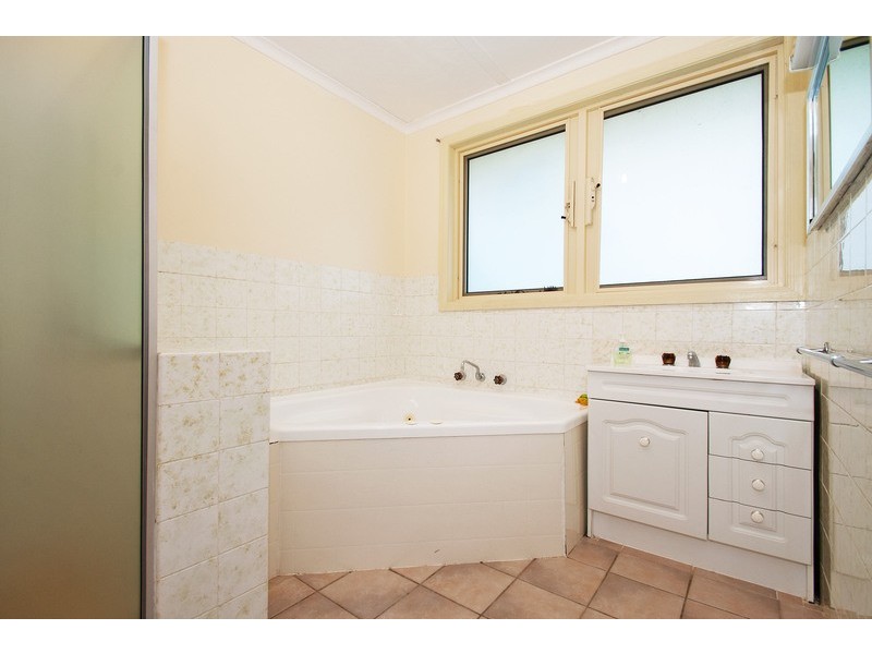 42 Fernhill Road, Mount Evelyn VIC 3796