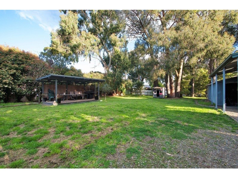 42 Fernhill Road, Mount Evelyn VIC 3796