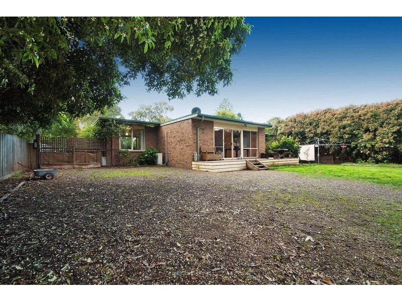 42 Fernhill Road, Mount Evelyn VIC 3796