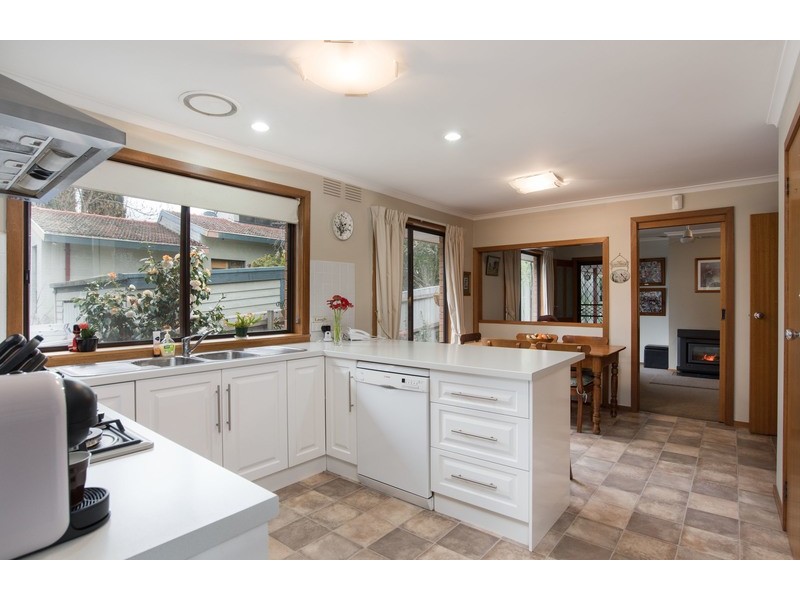 27 Spring Street, Mount Evelyn VIC 3796