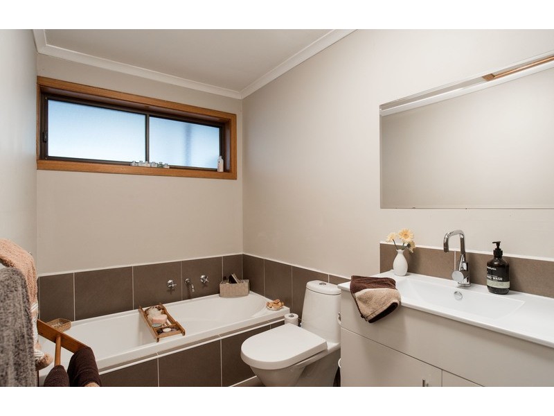 27 Spring Street, Mount Evelyn VIC 3796