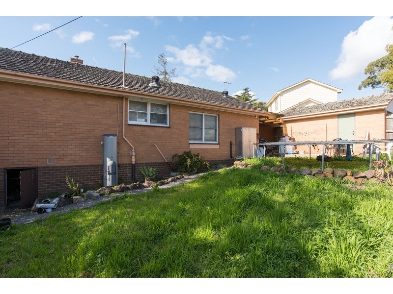 24 Reay Road, Mooroolbark VIC 3138