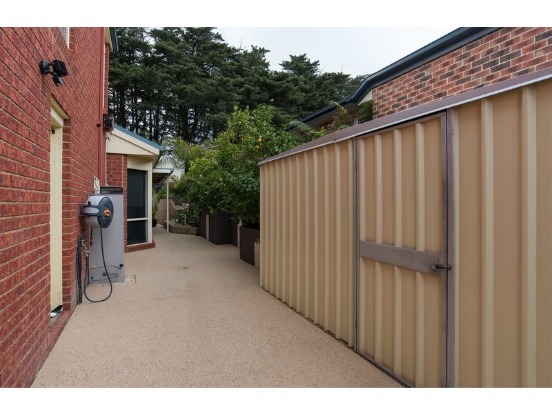 27 Yarra Valley Boulevard, Chirnside Park VIC 3116