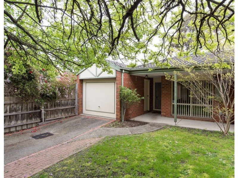4B Vinter Avenue, Croydon VIC 3136