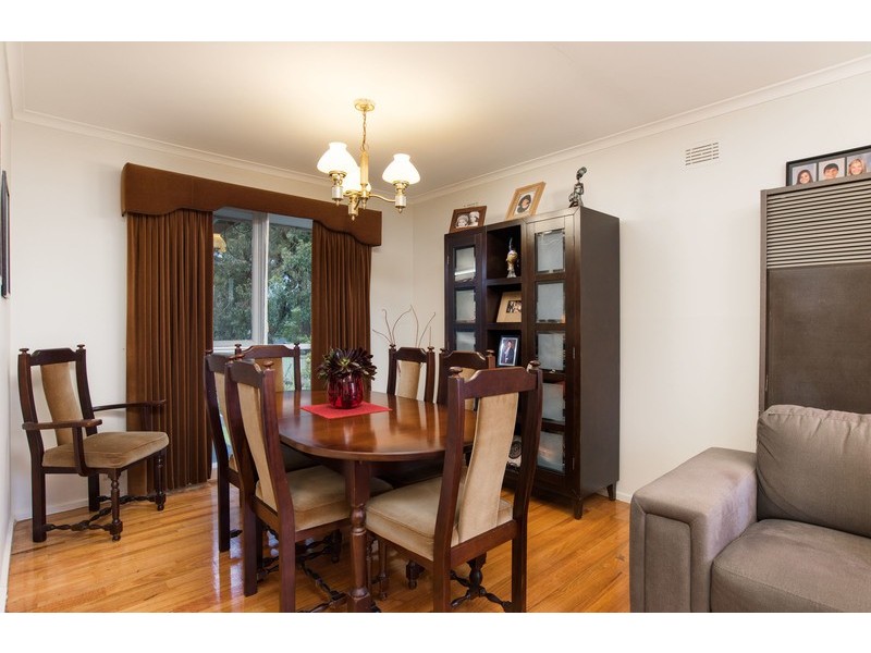 19 Corrong Crescent, Mooroolbark VIC 3138