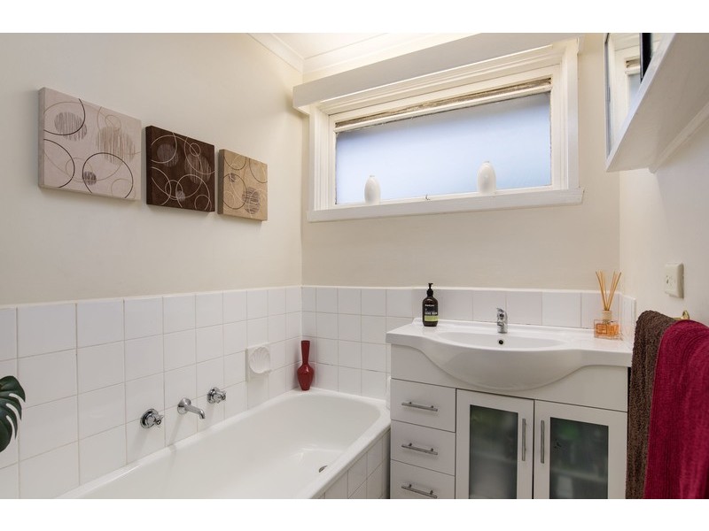 19 Corrong Crescent, Mooroolbark VIC 3138