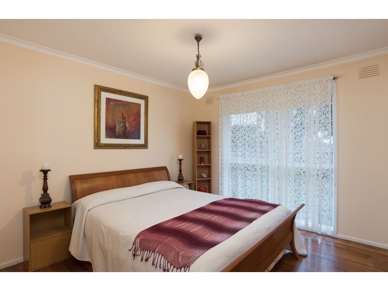 19 Corrong Crescent, Mooroolbark VIC 3138
