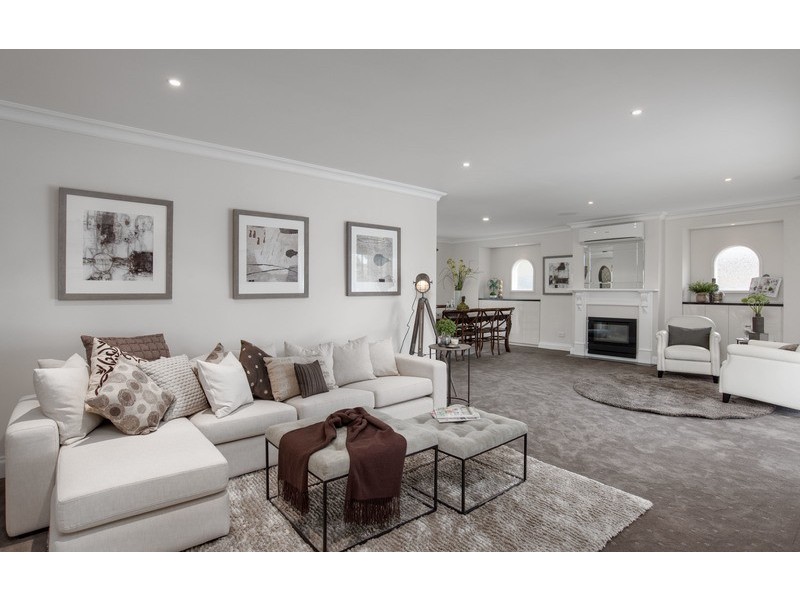 23 Barina Avenue, Mooroolbark VIC 3138