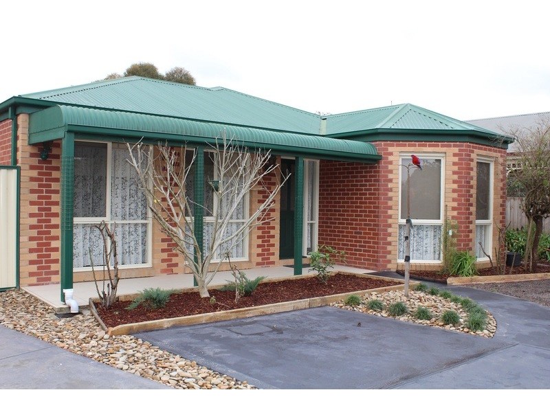 15 Collier Road, Kilsyth VIC 3137