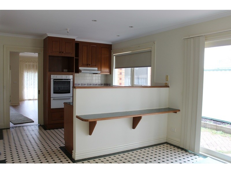 15 Collier Road, Kilsyth VIC 3137