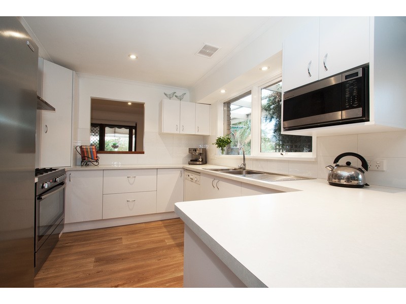 14 Club Point Drive, Chirnside Park VIC 3116