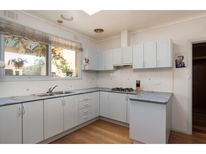 62 Mount View Parade, Croydon VIC 3136