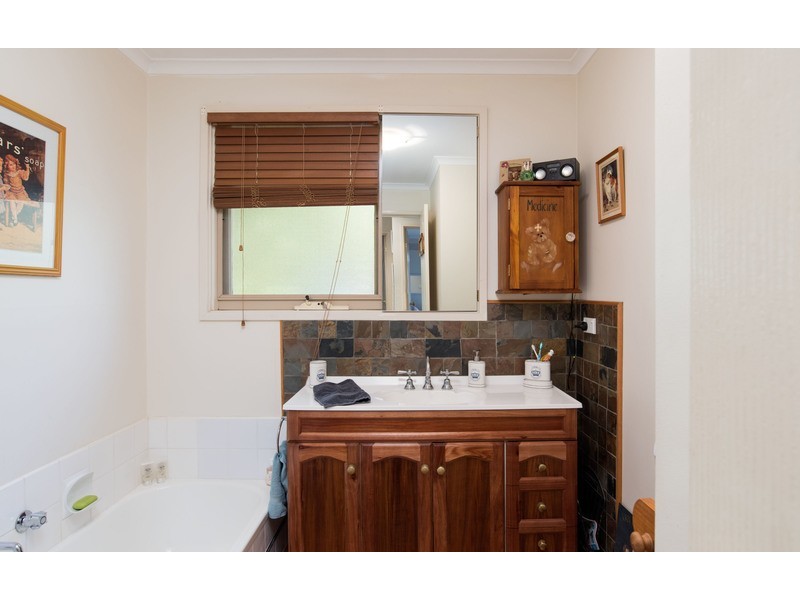 37 Valley Ho, Chirnside Park VIC 3116