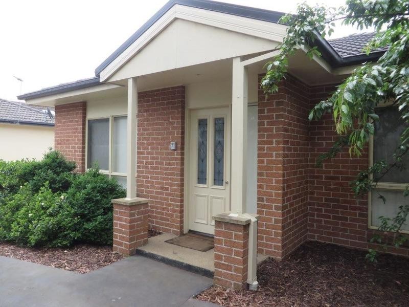2/8 Mersey Road, Kilsyth VIC 3137