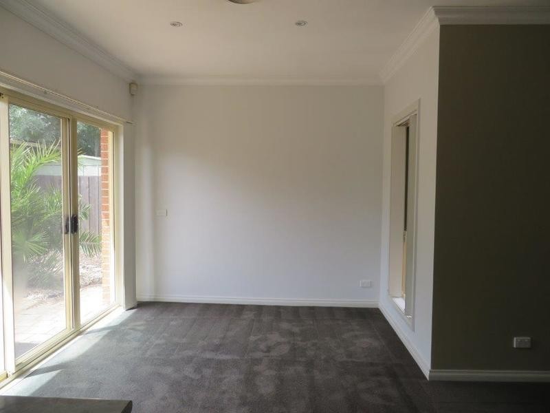 2/8 Mersey Road, Kilsyth VIC 3137