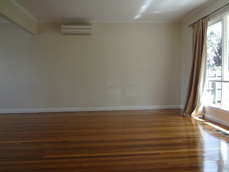 15 Kalimna Street, Mooroolbark VIC 3138