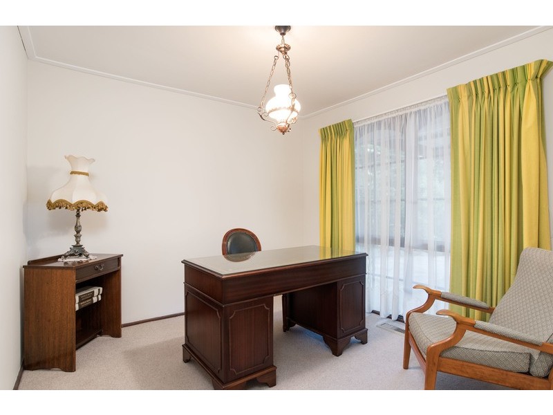 71 Old Melbourne Road, Chirnside Park VIC 3116