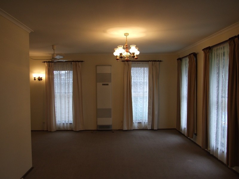 64 Cherylnne Crescent, Kilsyth VIC 3137