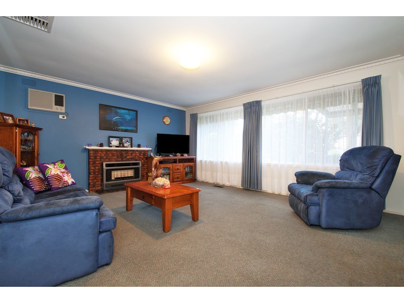 14 Royal Avenue, Mooroolbark VIC 3138